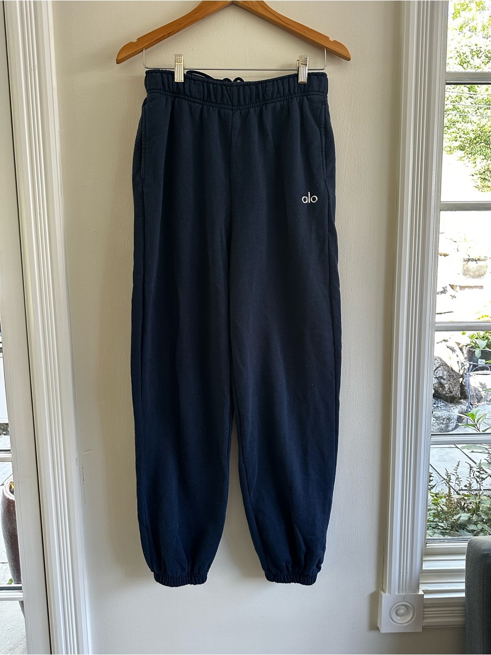 ALO Yoga Navy Jogger Sweatpants